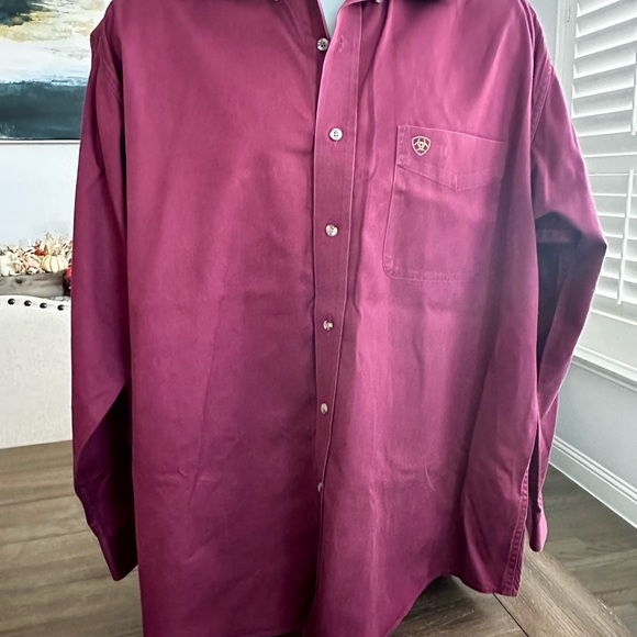 Ariat long sleeve button down size xl - Picture 2 of 4